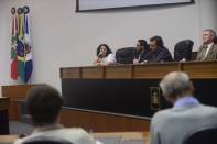 Zilma Serpa, mulher de Júlio Serpa, depõe na 5ª audiência da Comissão da Verdade de Joinville - Fotografo: Sabrina Seibel - Data: 30/09/2014