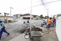 Instalação de Semáforos no cruzamento das ruas Agulhas Negras e Florianópolis - Fotografo: Rogerio da Silva - Data: 26/11/2013