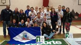 Joinville comemora a conquista do título do futsal DA e o de campeão geral dos Parajasc, em São Miguel do Oeste - Fotografo: Div ulgação - Data: 29/05/2016