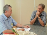 O presidente da Fundação Municipal do Meio Ambiente (Fundema), Eni Voltolini, esteve reunido com o presidente da Fundação Estadual do Meio Ambiente (Fatma), Murilo Flores (D), nesta terça-feira à tarde, dia 7, em Florianópolis - Fotografo: Evandro Baron - Data: 08/02/2012