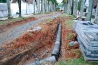 O serviço de drenagem da Rua das Palmeiras chegou na fase final. Até o momento, já implantaram tubos de concreto em todo o trecho ligando a Rua Rio Branco (em frente ao Museu da Imigração) até a Rua do Príncipe. - Fotografo: Ruy Ferrari/SEINFRA - Data: 23/03/2012
