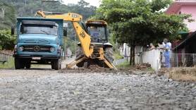 Subprefeitura Nordeste está preparando a rua Manoel Francisco de Oliveira - Fotografo: Rogerio da Silva - Data: 06/03/2015