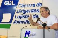 Lançamento do "Natal dos Sonhos" de Joinville. Em seu discurso o prefeito Carlito Merss lembrou o que a Prefeitura tem feito para levar eventos culturais e lazer até os bairros. - Fotografo: Mauro Artur Schlieck - Data: 09/11/2011