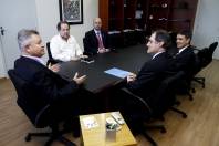 Prefeito Udo Döhler recebe o Superintendente Nacional da Caixa Econômoca Federal, Roney Granemann - Fotografo: Jaksson Zanco - Data: 12/09/2013