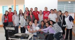 Visita de atletas da Krona Futsal ao Jardim de Infância Raio de Sol - Fotografo: Divulgação - Data: 07/10/2013