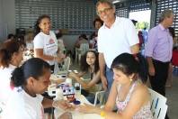 	A Fundação Municipal Albano Schmidt (FUNDAMAS) promoveu uma tarde de atividades no Parque da Cidade, nesta quinta-feira (8/3), para festejar os 45 Anos de existência. Corte de cabelo, manicure, exposição e apresentações artísticas fizeram parte da programação.  - Fotografo: Kátia Nascimento - Data: 08/03/2012