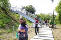 Muitas pessoas procuraram o mirante do Setor Sambaqui para ver o Parque da Cidade do alto - Fotografo: Mauro Artur Schlieck - Data: 06/11/2011