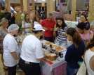 Equipe da Fundação 25 de Julho, acompanhada de produtores rurais da Associação Joinvilense de Agroindústrias Artesanais Rurais (Ajaar), visitaram a feira e exposição de produtos agroindustriais Vitrine Aroma, Sabor & Arte Catarina em Florianópolis - Fotografo: Divulgação - Data: 07/02/2013