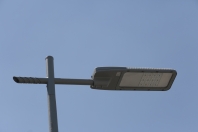 Novos postes na rua 9 de março que está recebendo fiação subterrânea - Fotografo: Rogerio da Silva - Data: 27/02/2015