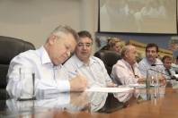 Assinatura de ordem de serviço para execução de obras nas ruas: Rui Barbosa, Minas Gerais, Max Colin e Tuiuti - Fotografo: Jaksson Zanco - Data: 25/01/2013