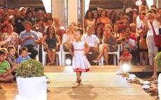 Mais de 800 pessoas, entre formandos, familiares e a comunidade, prestigiaram a formatura dos alunos do segundo semestre de 2012 das unidades Fundamas. Uma das principais atrações foi o Desfile de Moda, produzido pela Escola Têxtil - Fotografo: Kátia Nascimento - Data: 29/11/2012