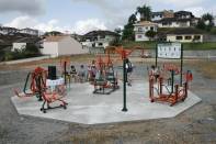 Inaugurada Academia de Ginastica para melhor idade no Costa e Silva. - Fotografo: Phelippe José - Data: 14/11/2013