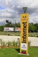 A Prefeitura de Joinville está colocando à disposição da população mais um ponto de internet sem fio livre (wireless). As pessoas poderão fazer a conexão também na praça Nereu Ramos, no centro da cidade.  - Fotografo: Divulgação Secom - Data: 25/11/2011