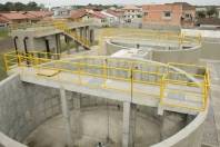 Estação de Tratamento de Esgoto, no bairro Espinheiros, será inaugurada nesta terça-feira (20/11). - Fotografo: Kátia Nascimento - Data: 08/11/2012