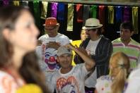 Imagens do Desfile de Blocos e Escolas de Samba de Joinville neste sábado (18/02) na Rua Rio Branco. Prefeito Carlito Merss ganha camiseta do Bloco Grefaloucos. - Fotografo: Kátia Nascimento - Data: 19/02/2012