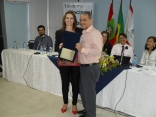 Prêmio Bíbi Vogel: a pediatra Fátima Mucha responsável pelo Programa Municipal da Saúde da Criança, recebe a placa comemorativa - Fotografo: Divulgação - Data: 09/12/2013