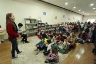 Contação de história na Biblioteca Pública - Fotografo: Rogerio da Silva - Data: 10/08/2013