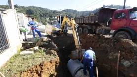 Subprefeitura Leste realiza drenagem na rua Carlos Steffen - Fotografo: Rogerio da Silva - Data: 27/07/2015