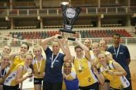 Atleta da equipe da AABB vibrando com o título de campeã citadina de voleibol feminino de Joinville. - Fotografo: Phelippe José - Data: 03/12/2013