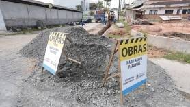 Subprefeitura Sudoeste realiza drenagem na rua Pedra do Sino - Fotografo: Rogerio da Silva - Data: 10/02/2015