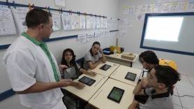 Novos tablets para alunos da rede municipal - Fotografo: Rogerio da Silva - Data: 06/02/2015