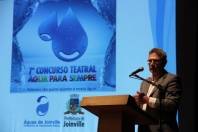 O presidente da Companhia Águas de Joinville, Nelson Possamai, no lançamento do 7o Concurso Teatral Água para Sempre. - Fotografo: Divulgação - Data: 20/03/2013