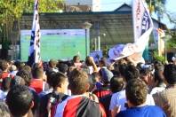 A torcida acompanha a classificação do JEC para Série B em telão montado pela Prefeitura/FELEJ na Praça do Mercado Público. - Fotografo: Mauro Artur Schlieck - Data: 17/10/2011