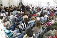 	A comunidade compareceu a edição dos “Concertos Matinais”, neste domingo (04/11) e prestigiou a Orquestra Prelúdio. Mais de 150 pessoas conheceram o projeto desenvolvido pelo maestro Rafael Daniel Huch e aprovado no Edital 2011 do Simdec. - Fotografo: Kátia Nascimento - Data: 04/12/2011
