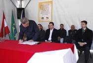 Assinatura do termo de cooperação entre Governo do Estado e Prefeitura para oportunizar o trabalho e a ressocialização aos reeducandos da Penitenciária Industrial de Joinivlle - Fotografo: Jaksson Zanco - Data: 24/07/2013