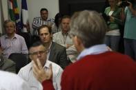 O prefeito Carlito Merss esteve na Câmara de Vereadores na manhã desta quarta-feira (16/11) para fazer um balanço da viagem à Europa e discutir projetos a serem votados ainda este ano - Fotografo: Kátia Nascimento - Data: 16/11/2011