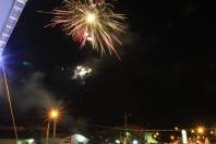 A programação do Natal dos Sonhos chegou nesta terça-feira até a comunidade do Aventureiro. Os fogos de artifícios anunciaram a chegada do Papai Noel. - Fotografo: Mauro Artur Schlieck - Data: 20/12/2011