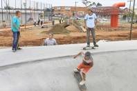 O prefeito Carlito Merss esteve na tarde desta terça-feira (11/10) vendo o andamento das obras do Parque da Cidade - Fotografo: Mauro Artur Schlieck - Data: 11/10/2011