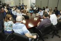 Hoje (3/11), na coletiva de imprensa, o prefeito Carlito anunciou três novidades: Joinville terá usina de tratamento térmico de lixo; deve ser sede na América Latina do Centro de Moagem da Bühler e determinou que empresas permissionárias do transporte coletivo comprem 16 ônibus da Busscar - Fotografo: Kátia Nascimento - Data: 03/11/2011