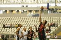 Basquete masculino vence Içara nos 53º JASC em Blumenau - Fotografo: Phelippe José - Data: 24/11/2013