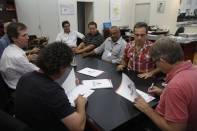 Assinado nesta sexta-feira (30/11) o contrato entre Prefeitura e Belga Empreiteira para implantação do Parque Porta do Mar, no bairro Espinheiros  - Fotografo: Kátia Nascimento - Data: 30/11/2012