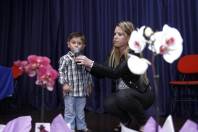 Evento de lançamento do livro Práticas Pedagógicas da Educação Infantil onde o aluno de 3 anos, Emanuel Booz de Oliveira cantou o Hino Nacional - Fotografo: Jaksson Zanco - Data: 21/08/2013