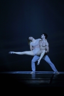 Dezenas de bailarinos que já passaram pelo evento conduziram a Noite de Gala comemorativa dos 30 anos do Festival de Dança, em 23 de julho.  - Fotografo: Mauro Artur Schlieck - Data: 24/07/2012