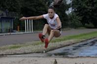 Letícia Oro Mello, atleta da Felej vai competir no Sul-Amerticano Juvenil no Canadá e conquistar o índice para disputar as Olimpíadas no Brasil em 2016. - Fotografo: Phelippe José - Data: 18/03/2015