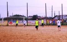 A Felej comunica que a quinta rodada, a última da primeira fase, dos 9º Jogos Interbairros de Futebol de Areia não acontecerá neste domingo (7/4), devido ao feriado de Páscoa. - Fotografo: Divulgação Felej - Data: 04/04/2012