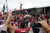 Atletas do JEC comemorando com a torcida na Expoville acesso a série A do Brasileiro de 2015. - Fotografo: Phelippe José da Silva - Data: 05/11/2014