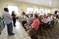 Formação dos alunos do projeto Escola Flor - Fotografo: Rogerio da Silva - Data: 14/04/2015