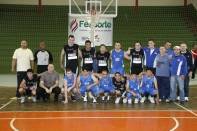 Foto equipes basquete(DI) masculino de Joinville e Itajaí se confraternizando - Fotografo: Phelippe José - Data: 24/10/2013