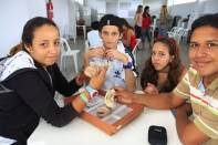 Os jovens que participam do Programa Eco-Cidadão, desenvolvido pelo Serviço de Proteção Básica da Secretaria de Assistência Social, tiveram nesta terça (27/3) sua primeira oficina em campo, no Parque da Cidade.  - Fotografo: Kátia Nascimento - Data: 27/03/2012