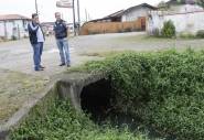 Defesa Civil aplica plano de ação para limpeza dos rios de Joinville. - Fotografo: Phelippe José - Data: 02/09/2014