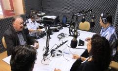 Na manhã desta quarta-feira (3/10) entrou no ar oficialmente a Rádio Joinville Cultural FM 105.1. O primeiro programa produzido pela equipe da rádio, o Jornal da Cidade, apresentado por Izani Mustafá e José Carlos Fórner, teve a participação do Prefeito em exercício Ingo Butzke. - Fotografo: Mauro Artur Schlieck - Data: 03/10/2012