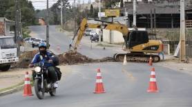Subprefeitura Sudeste realiza drenagem de 1,5 m na rua Jarivatuba - Fotografo: Rogerio da Silva - Data: 11/08/2015