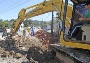 Drenagem e colocação de novas tubulações nas Ruas Arnaldo Moreira Douat e Tiradentes no bairro Anita Garibaldi. - Fotografo: Phelippe José - Data: 01/09/2014