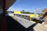 Obras da Escola Municipal Thereza Mazzolli Hreisemnou estão em fase final - Fotografo: Rogerio da Silva - Data: 04/12/2013