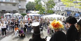 Profissionais e usuários de todos os serviços dos Programas de Saúde Mental se reuniram na Praça Nereu Ramos nesta sexta (18/5) para comemorar o Dia Nacional da Luta Antimanicomial. Atividades organizadas pela Secretaria Municipal da Saúde - Fotografo: Mauro Artur Schlieck - Data: 18/05/2012