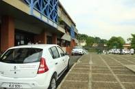 	Os 13 veículos adquiridos para reforçar a frota da rede de postos de saúde da cidade estão expostos em frente a sede da Prefeitura até a próxima segunda-feira (13/2), às 9 horas, quando serão entregues, oficialmente, pelo prefeito Carlito Merss. - Fotografo: Kátia Nascimento - Data: 08/02/2012